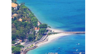 Côn Đảo là hòn đảo lớn nhất thuộc quần đảo Côn Lôn  